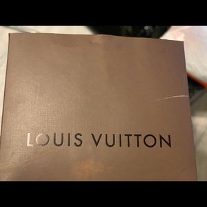 LV BOX